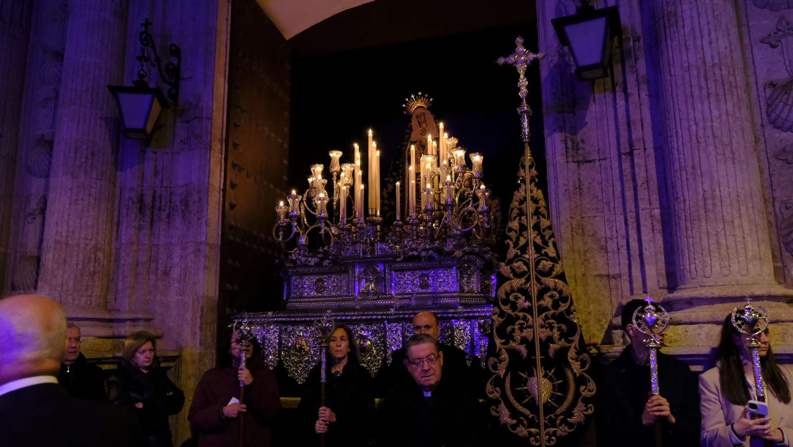 Vía Crucis del Cristo de la Escucha en la Semana Santa de Almería 2025