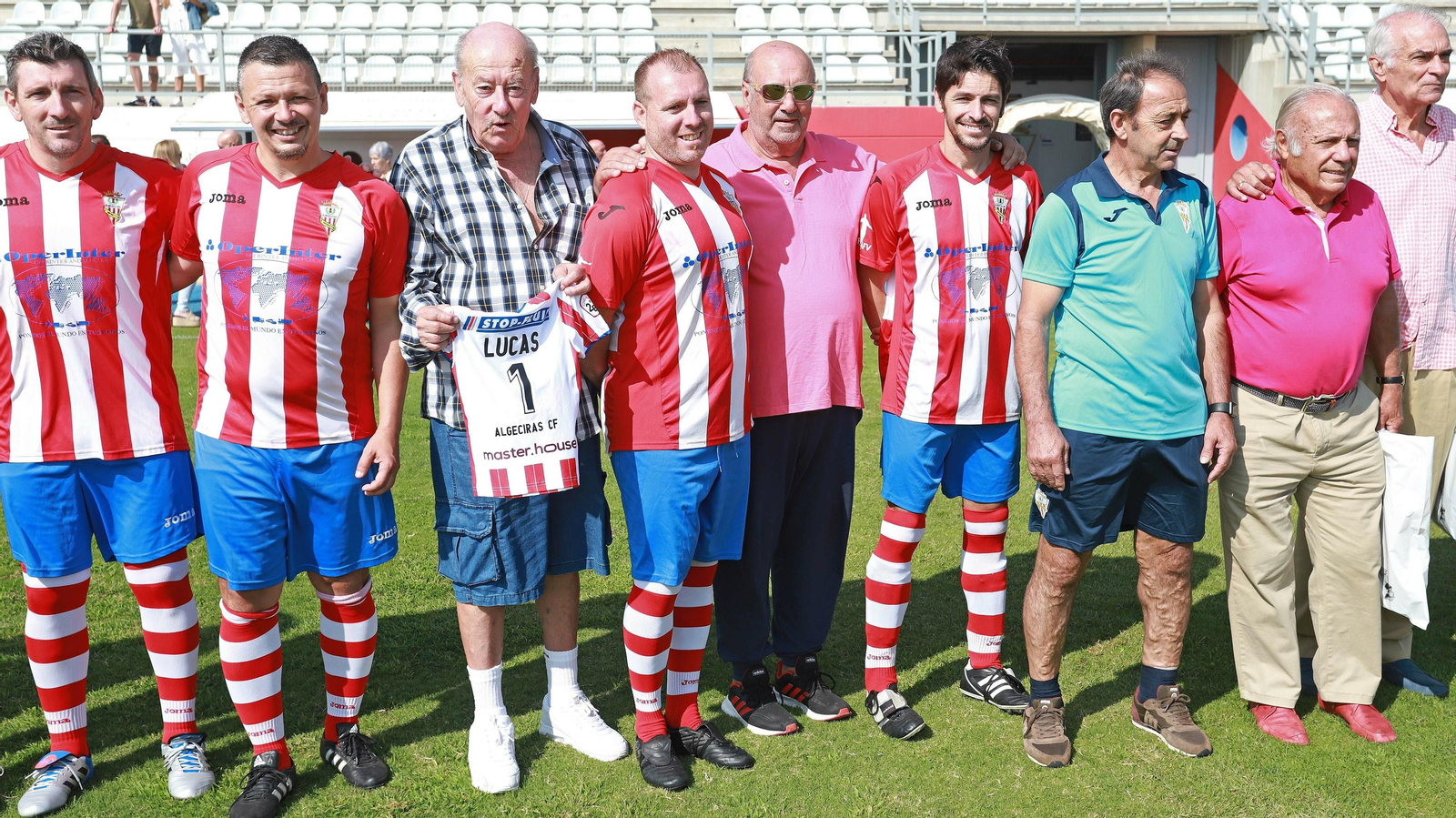 Las mejores fotos del homenaje a Bernardo Martín