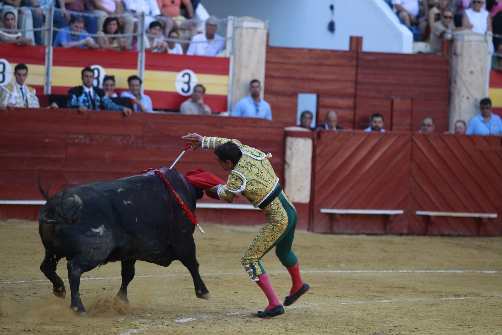 Imágenes de la corrida de toros del jueves en la Feria de Almería 2024