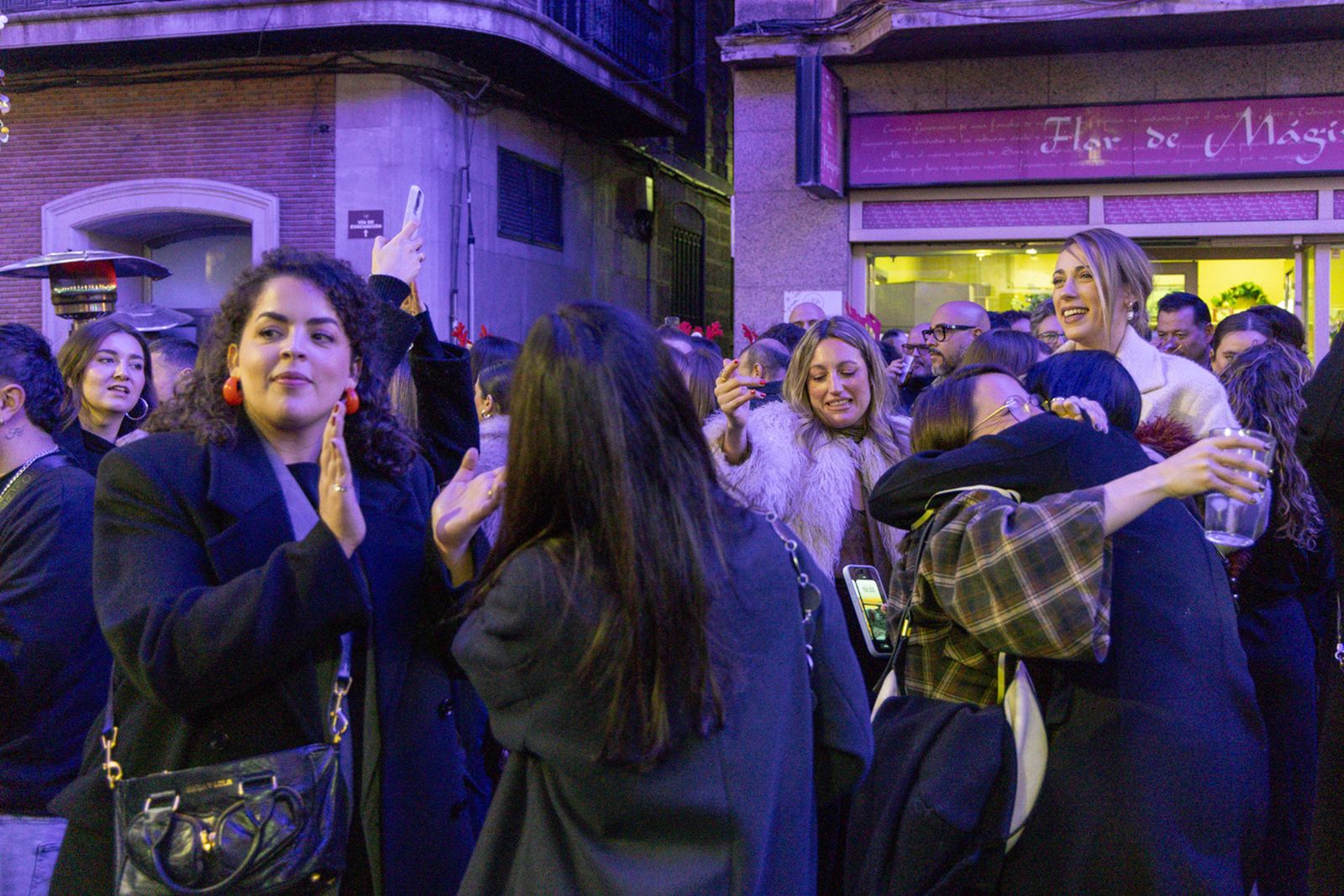Así disfruta Jaén del concierto extraordinario a pie de calle: "Son de Vida"