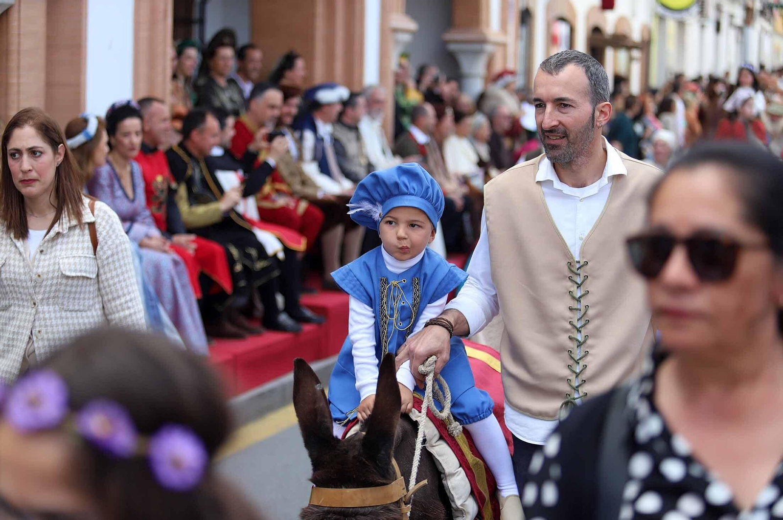 Imágenes del gran ambiente en la Feria Medieval de Palos de la Frontera, Huelva
