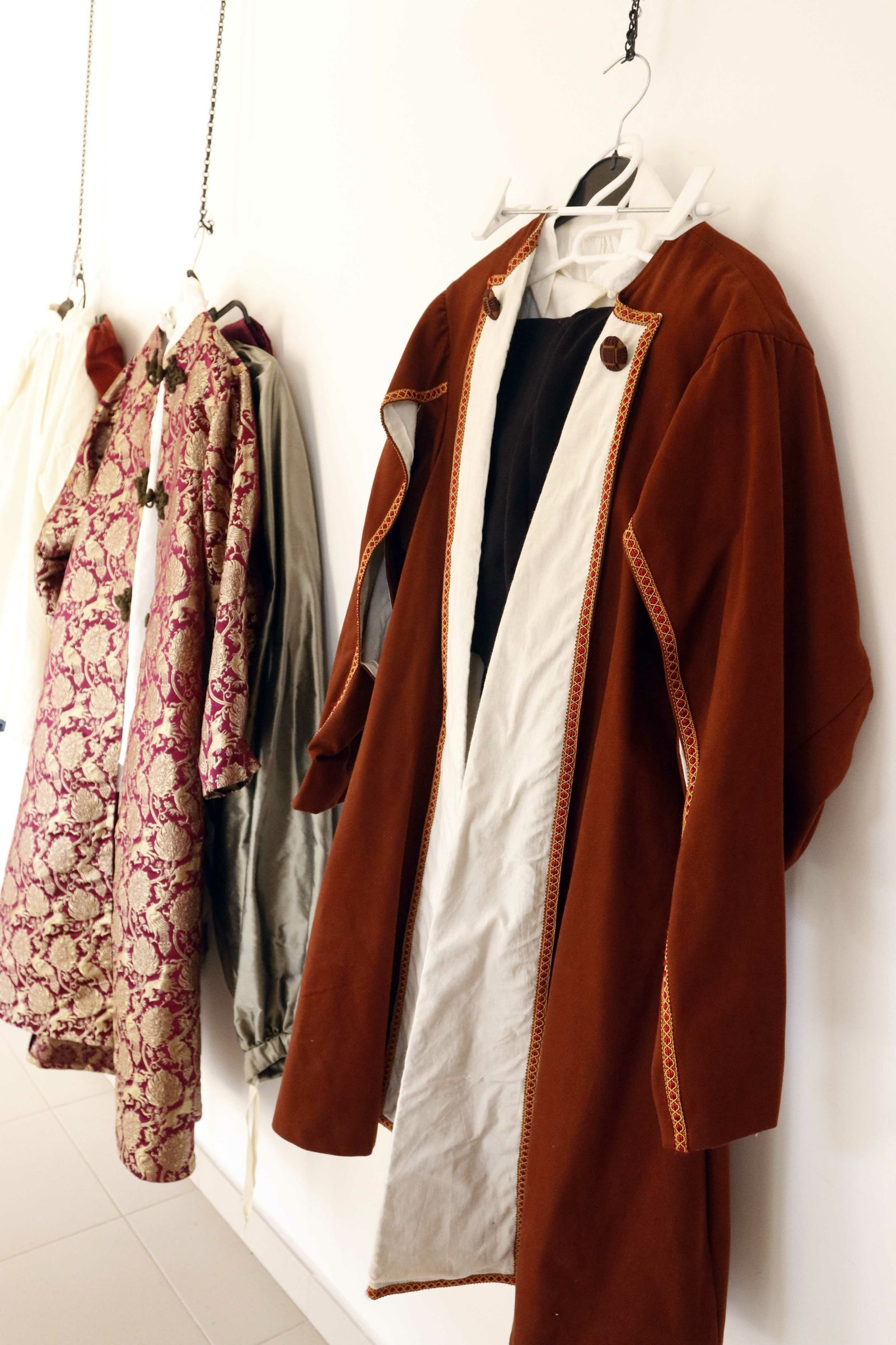 Fotogalería del taller de costura renacentista en Velez Blanco