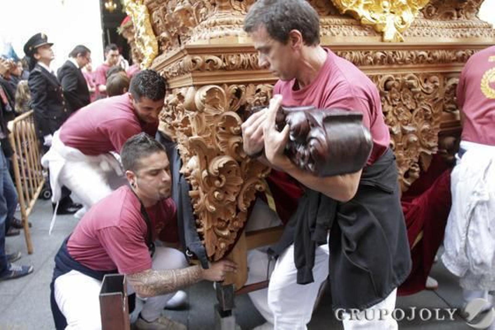 Real y Venerable Archicofradía de Nuestro Padre Jesús del Ecce-Homo, María Santísima de las Angustias y San Juan Evangelista.

Foto: Lourdes de Vicente