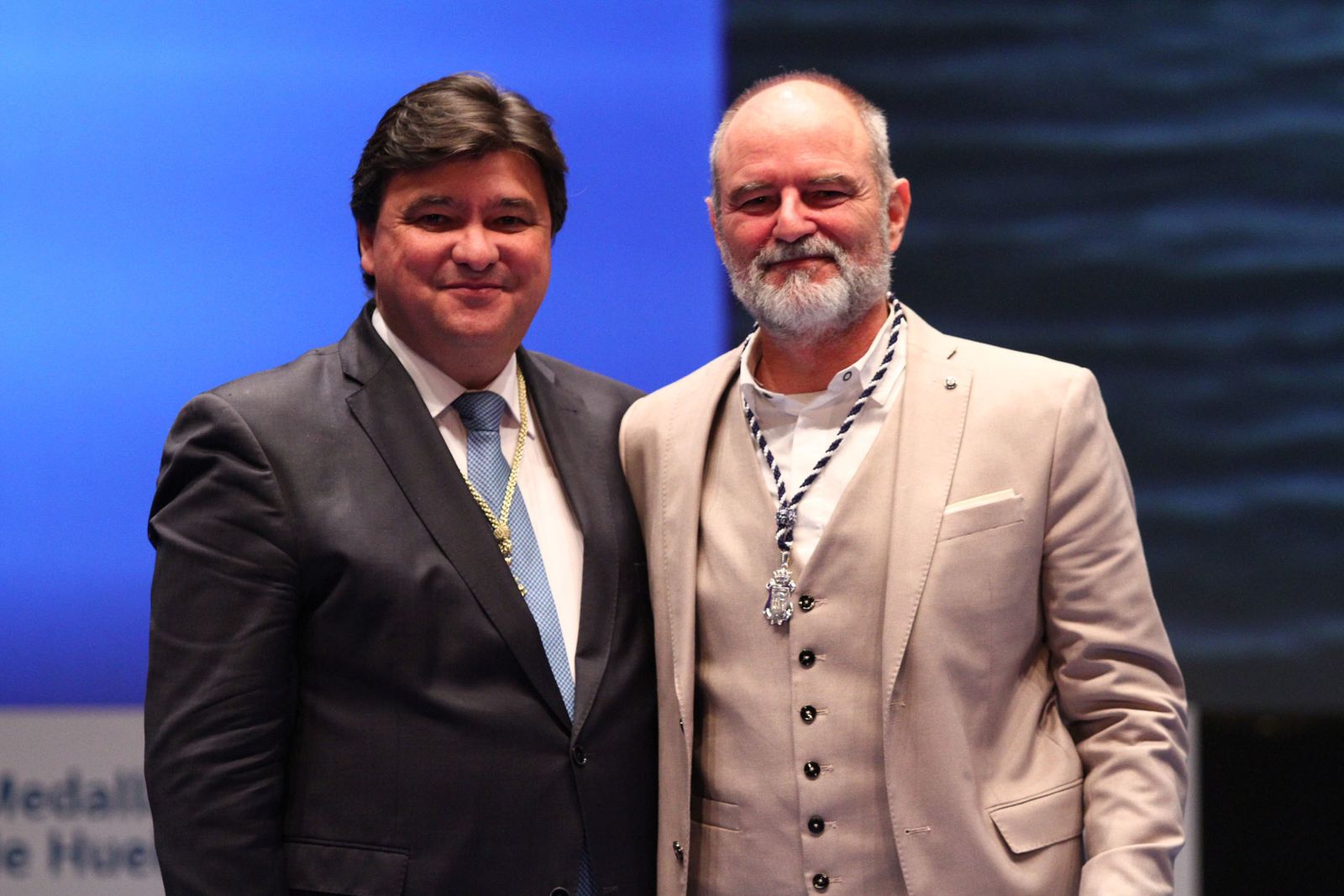 Imágenes de la entrega de las medallas de Huelva