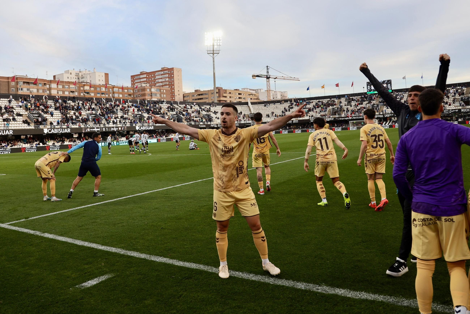 La celebración del gol de la primera victoria del año, en fotos