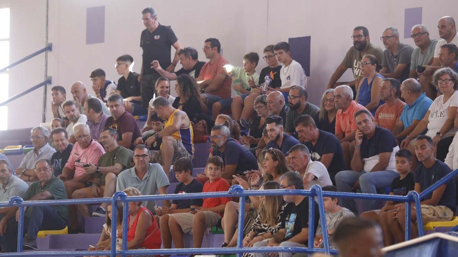 Las fotos de Real Betis - Fundación Granada en la Línea