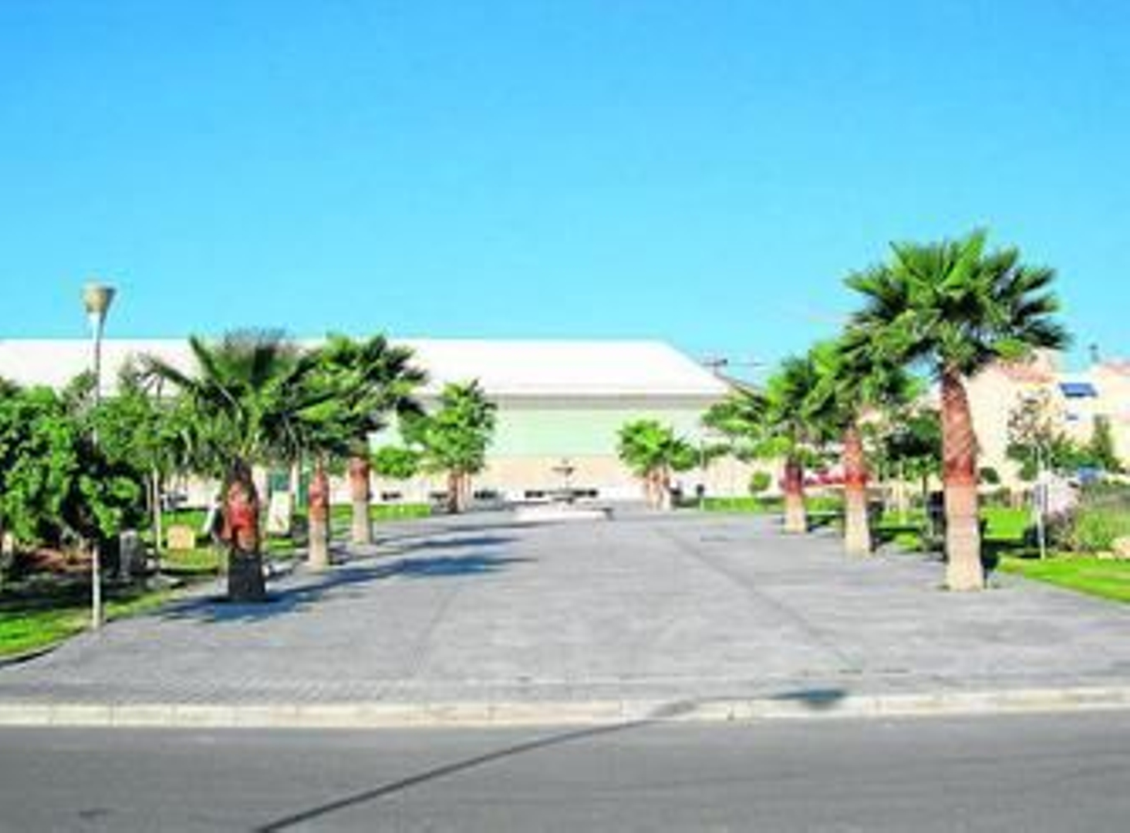 Las duchas del Pabellón de Deportes de Huércal de Almería están a disposición de los vecinos.