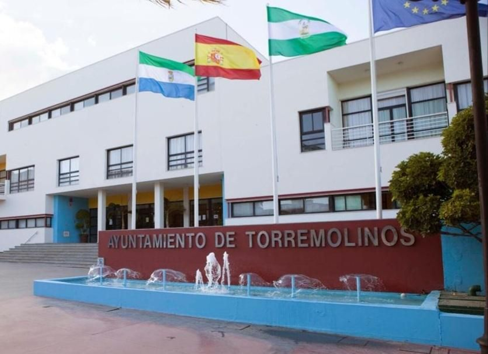 La fachada principal del Ayuntamiento de Torremolinos. La fachada principal del Ayuntamiento de Torremolinos.