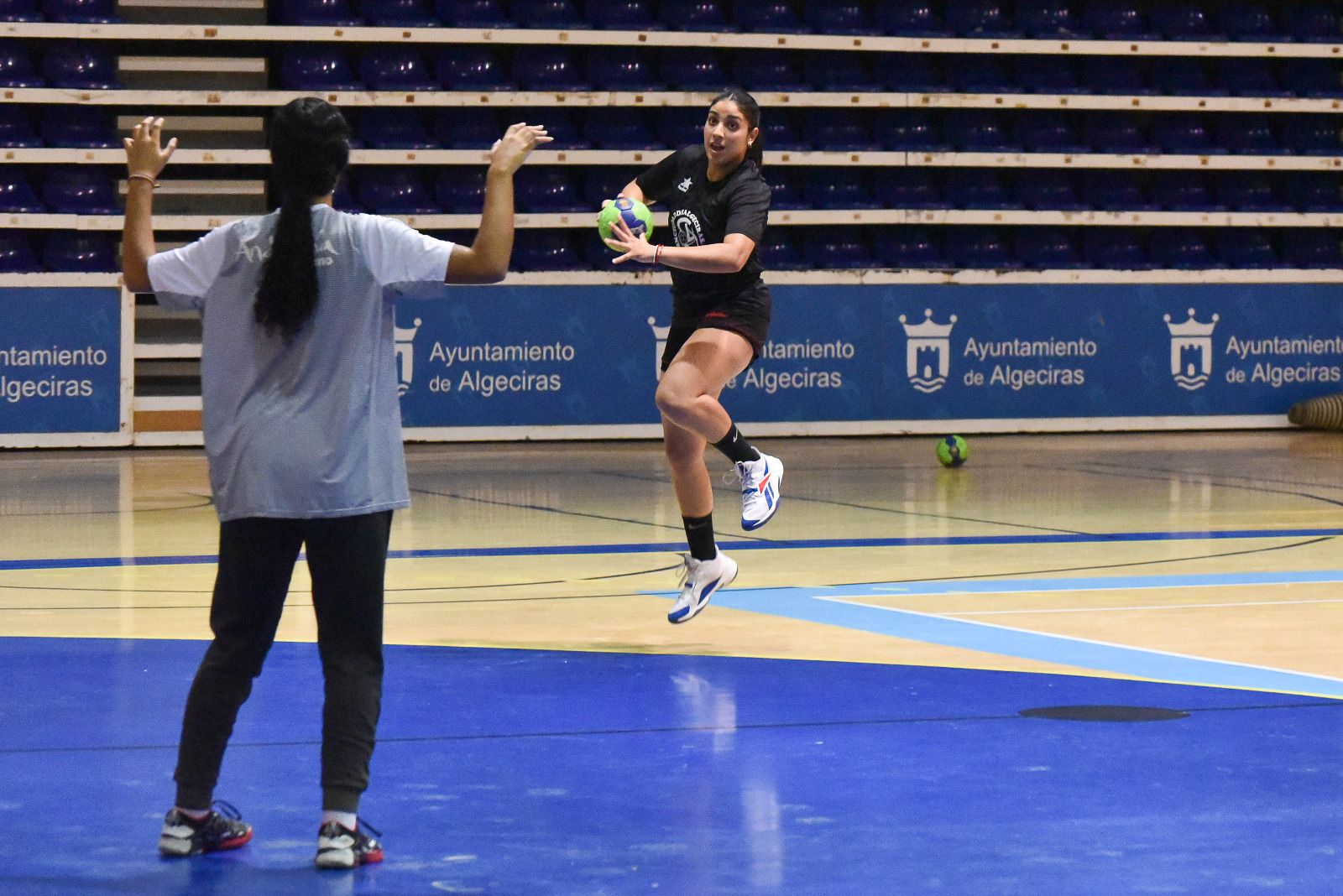 Las fotos del entrenamiento del BM Ciudad de Algeciras femenino