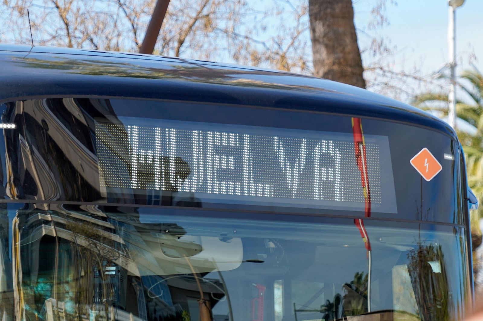 Imágenes de la presentación de los nuevos autobuses eléctricos
