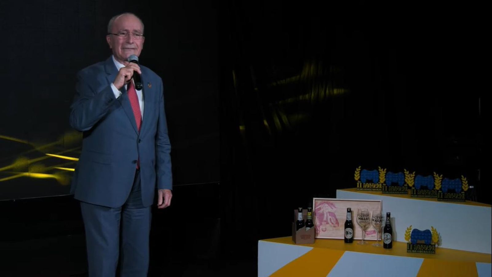 El alcalde Francisco de la Torre despide la gala final