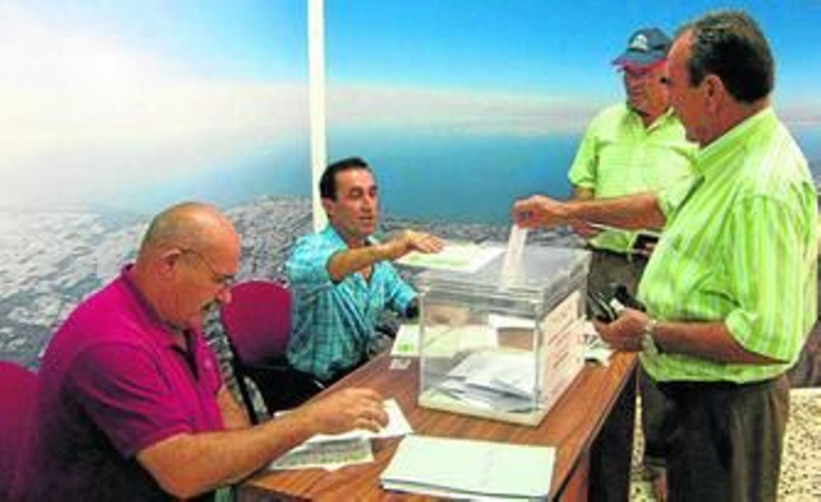 Celebración de las elecciones de la comunidad de regantes durante el pasado 22 de julio.