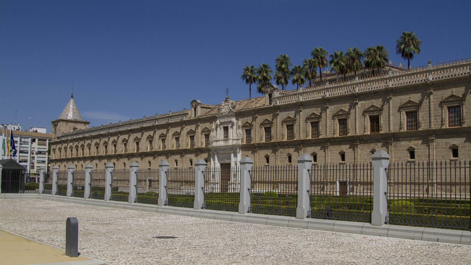 Exterior del Parlamento de Andalucía.