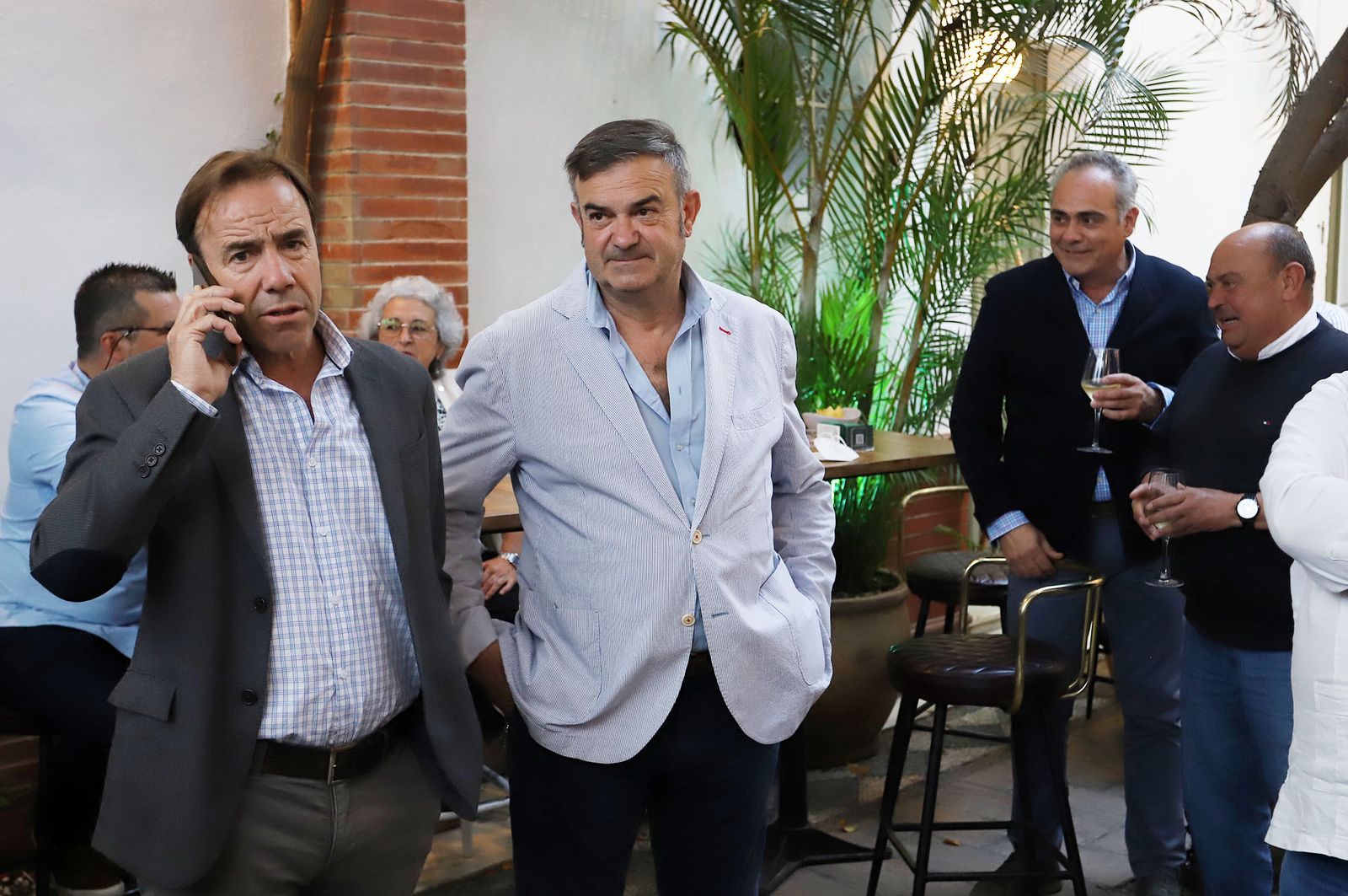 Imágenes del homenaje a 16 peñas taurinas de Huelva