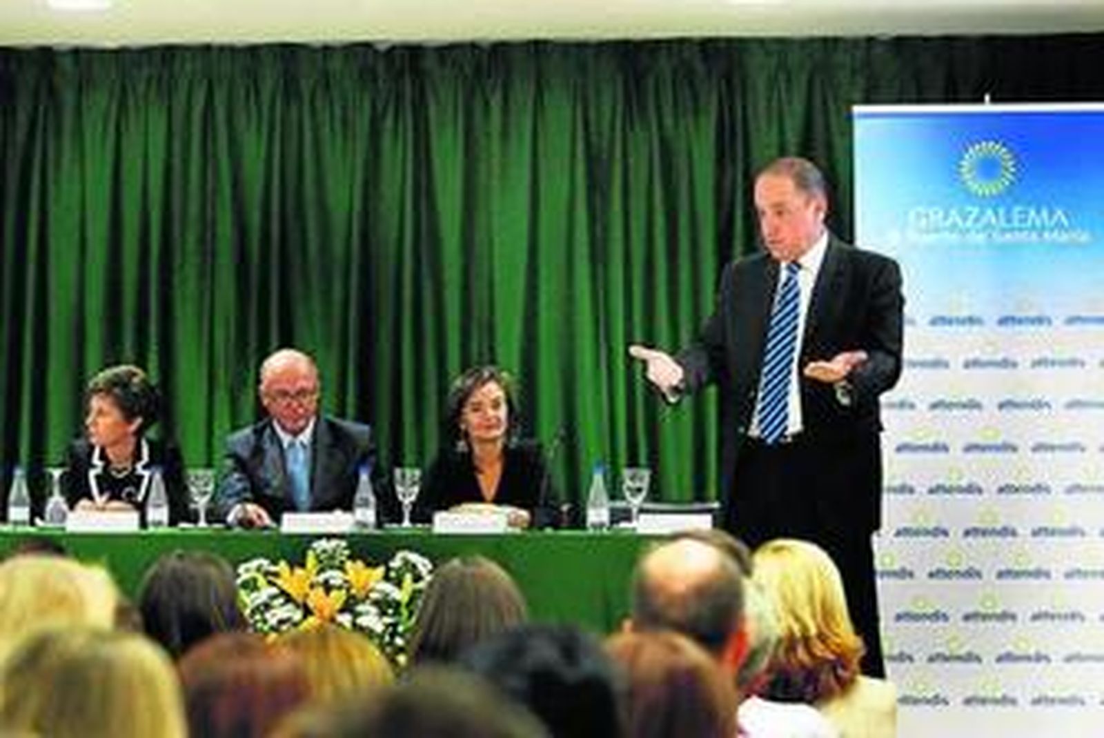 Jokin de Irala pronunció la conferencia inaugural.