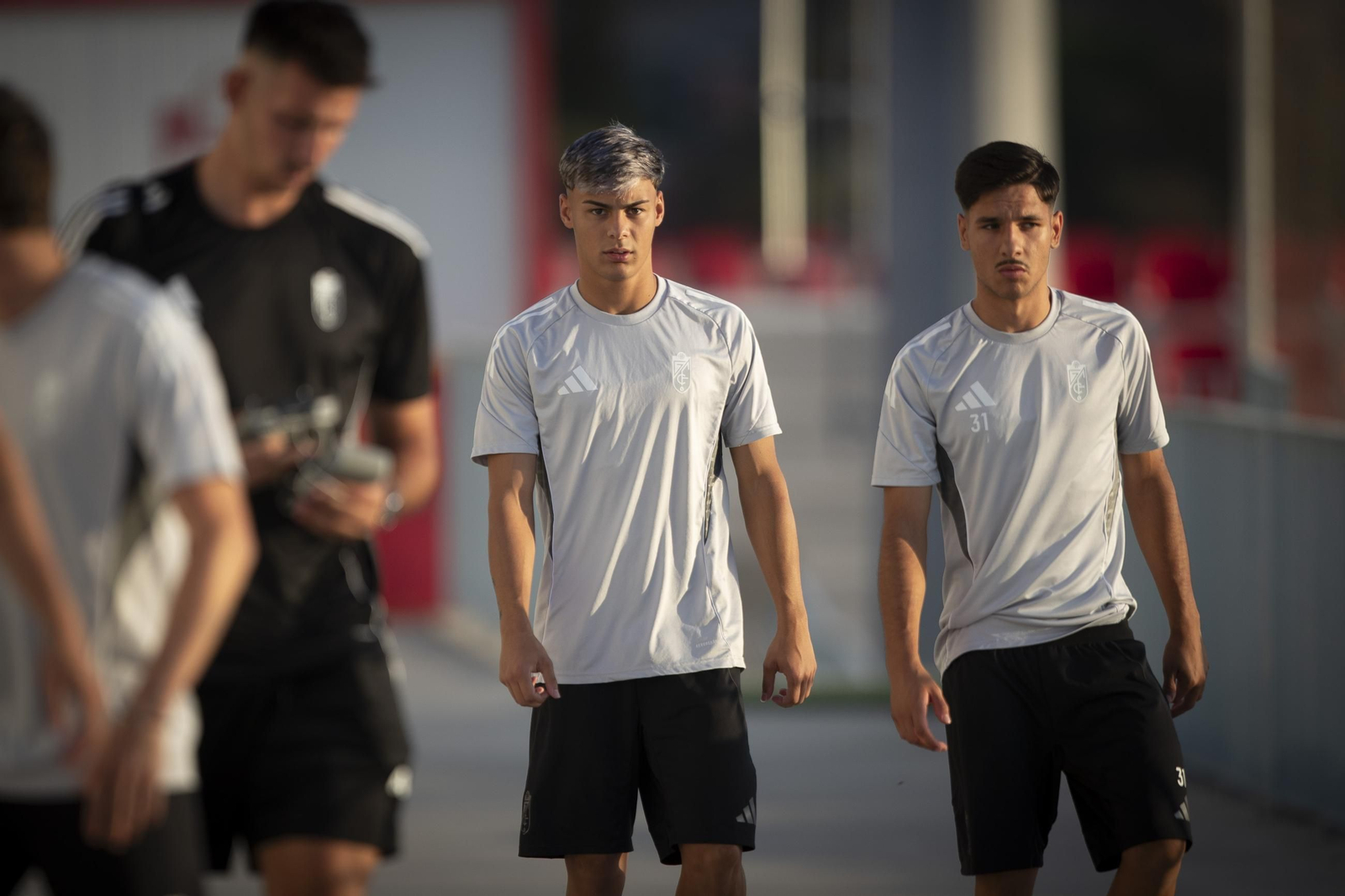 Las mejores imágenes del primer entrenamiento del Granada CF