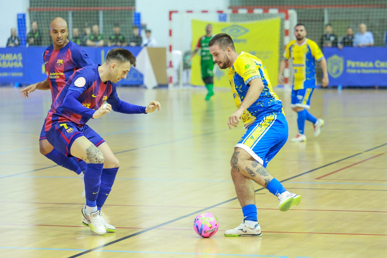 Las imágenes del CD Virgili Cádiz-FC Barcelona de Copa del Rey de fútbol sala