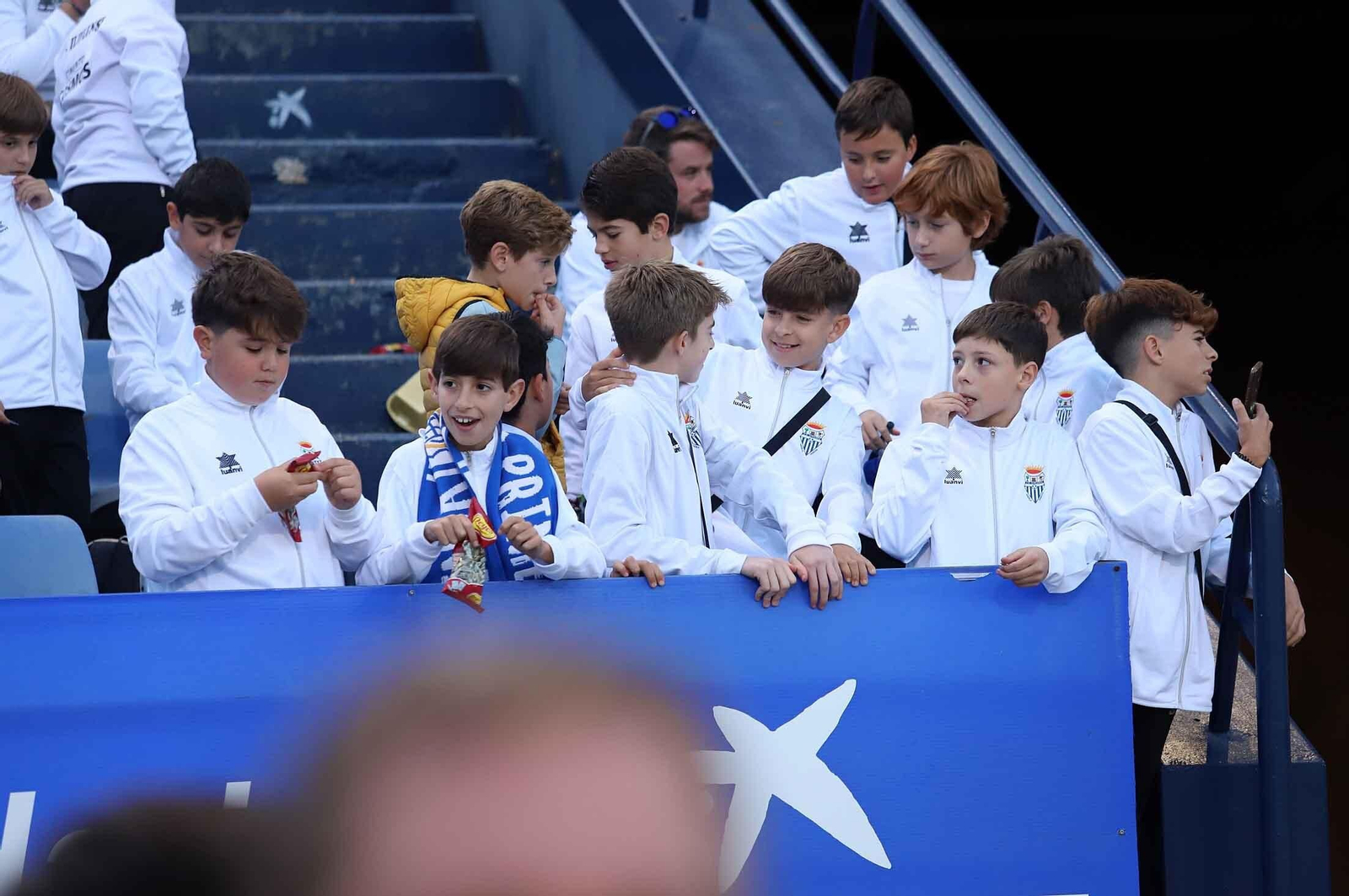 Imágenes del ambiente en las gradas del Nuevo Colombino