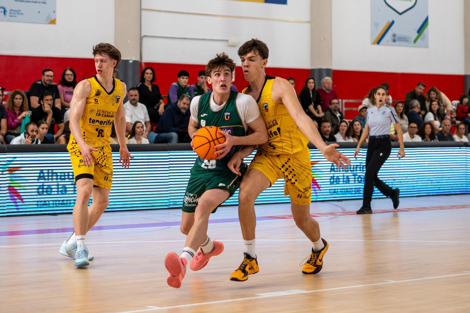Unicaja Alhaurín de la Torre-Canarias de la Liga U22, en fotos