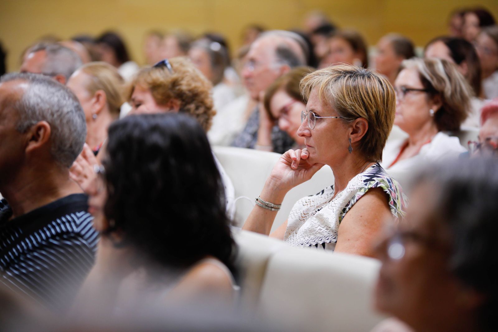 Imágenes de Diario de los Libros, con Julia Navarro
