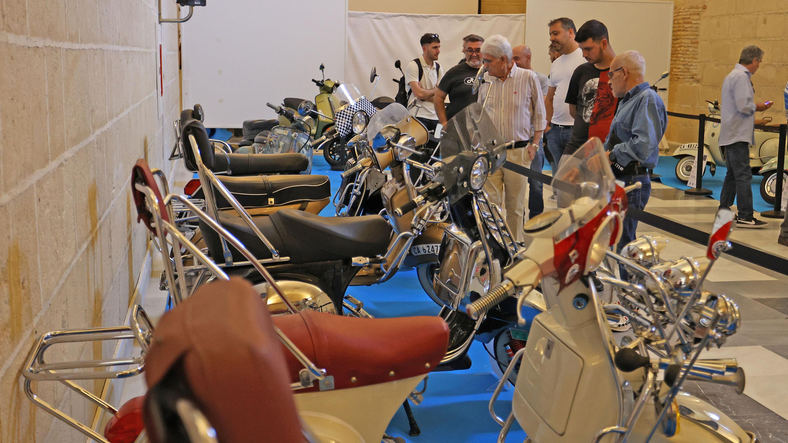 Exposición de motos clásicas y últimas novedades en Jerez por el Gran Premio