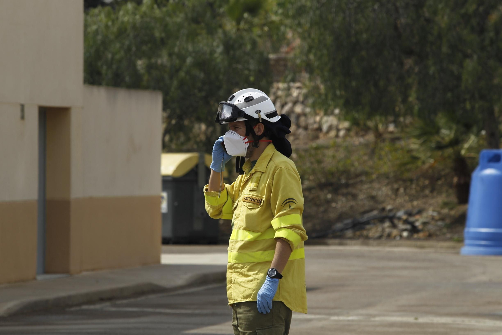 Fotogalería actuación INFOCA y UME por el coronavirus en Almería. Covid-19