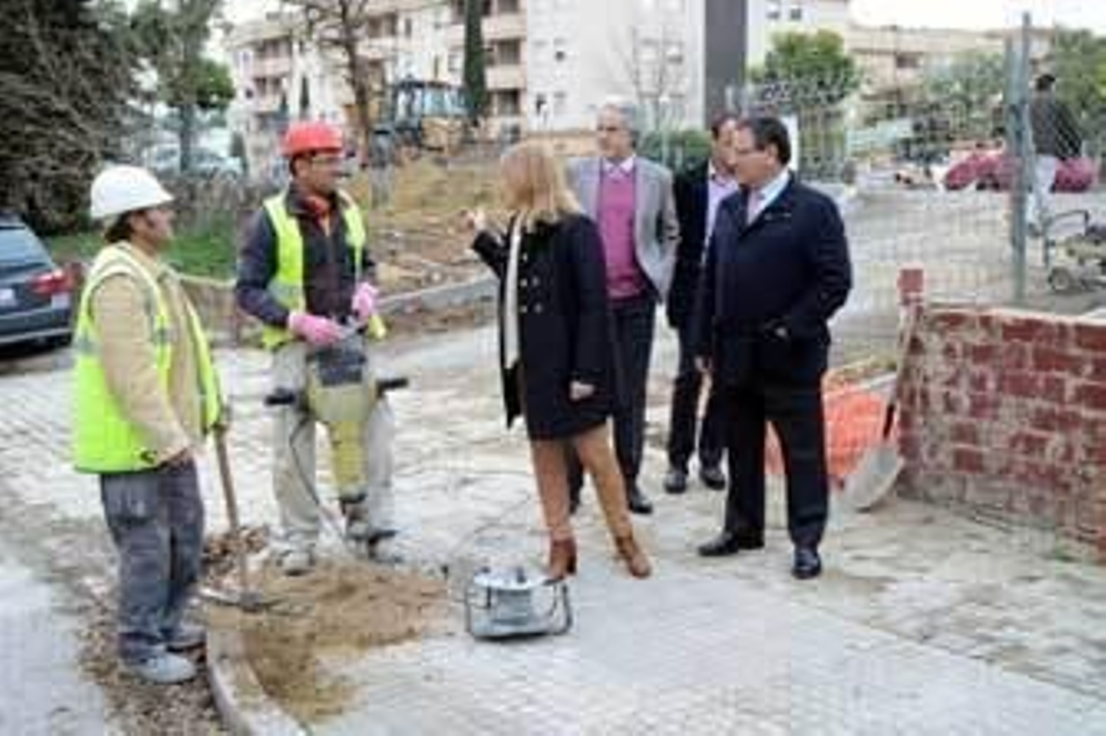 María José García-Pelayo, Agustín Muñoz y Bernardo Villar revisando el estado de las obras, días atrás.