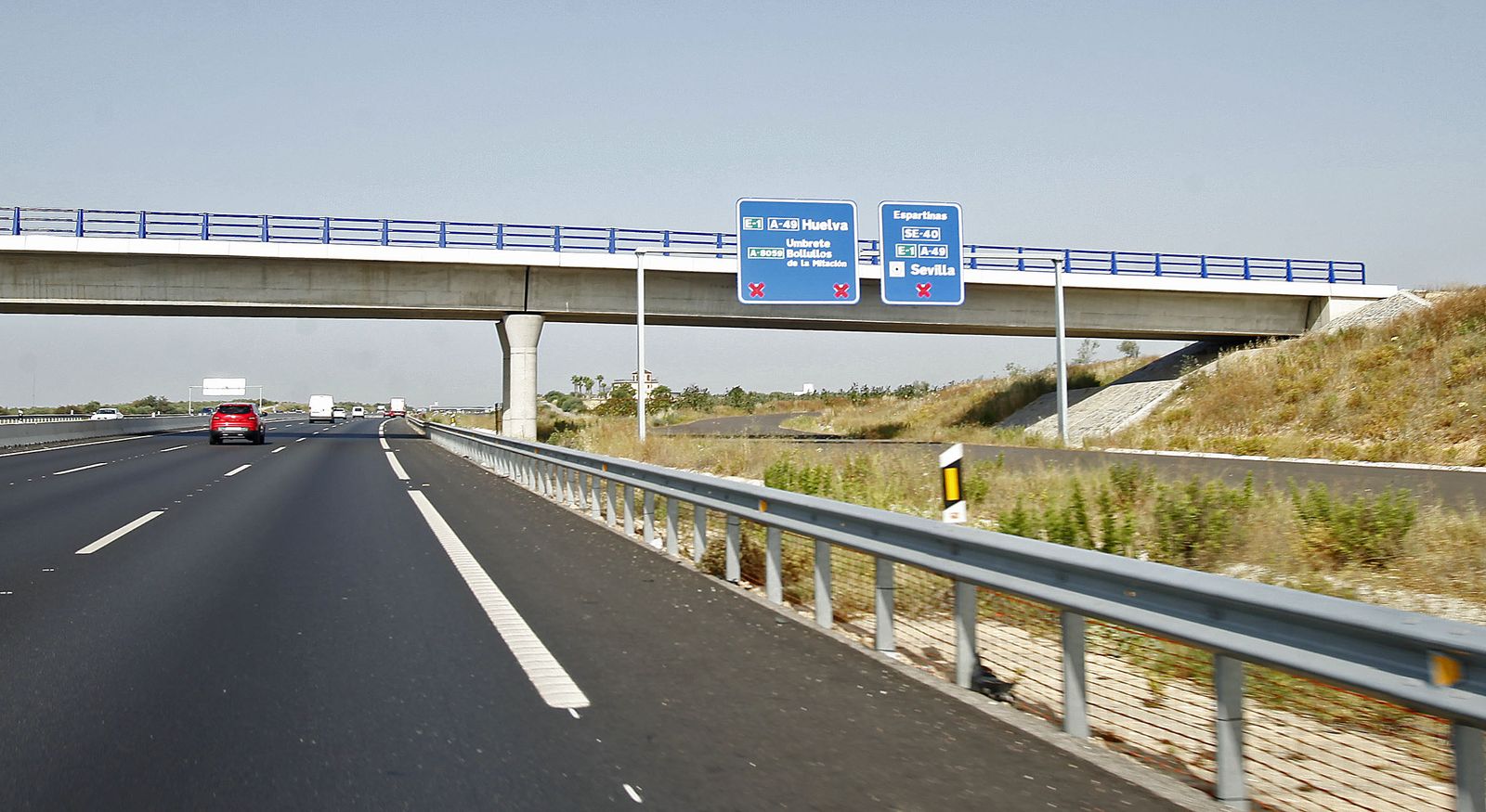 La autovía de Huelva con los accesos a la SE-40.