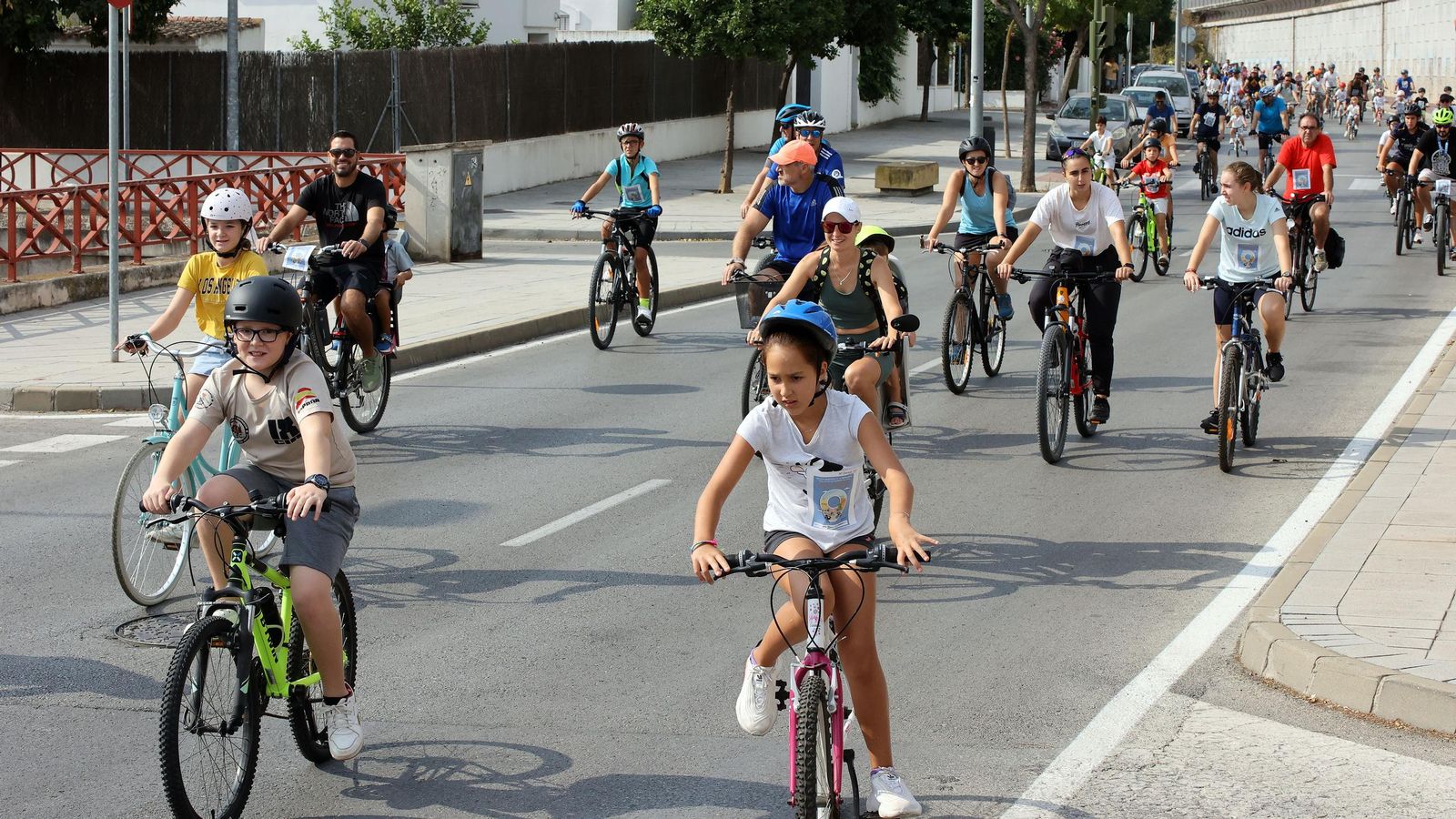 Búscate en el Día de la Bici Amistad por Jerez