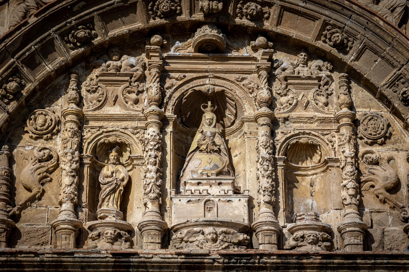 Un detalle de la Basílica de los Milagros.