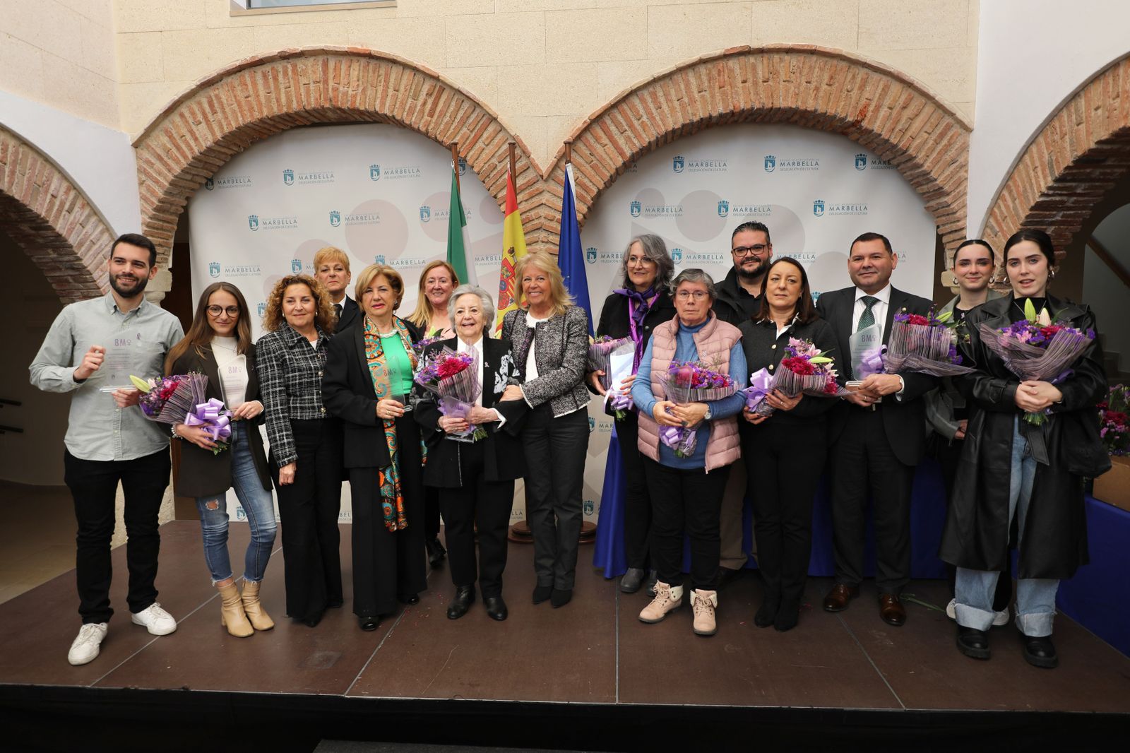 El acto institucional del 8M ha tenido lugar en el Hospital Real de la Misericordia.