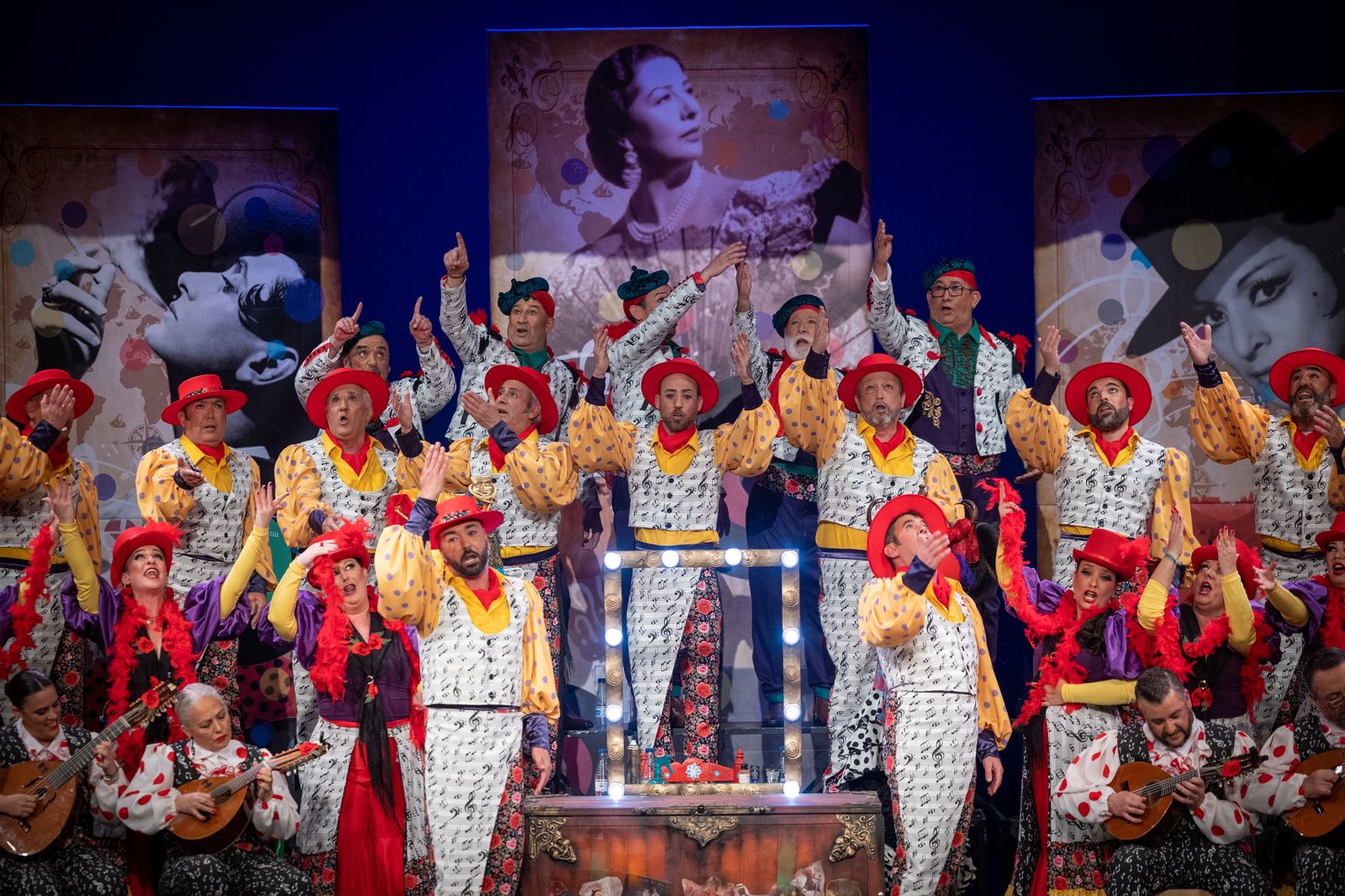 Coro El baúl de la Piquer