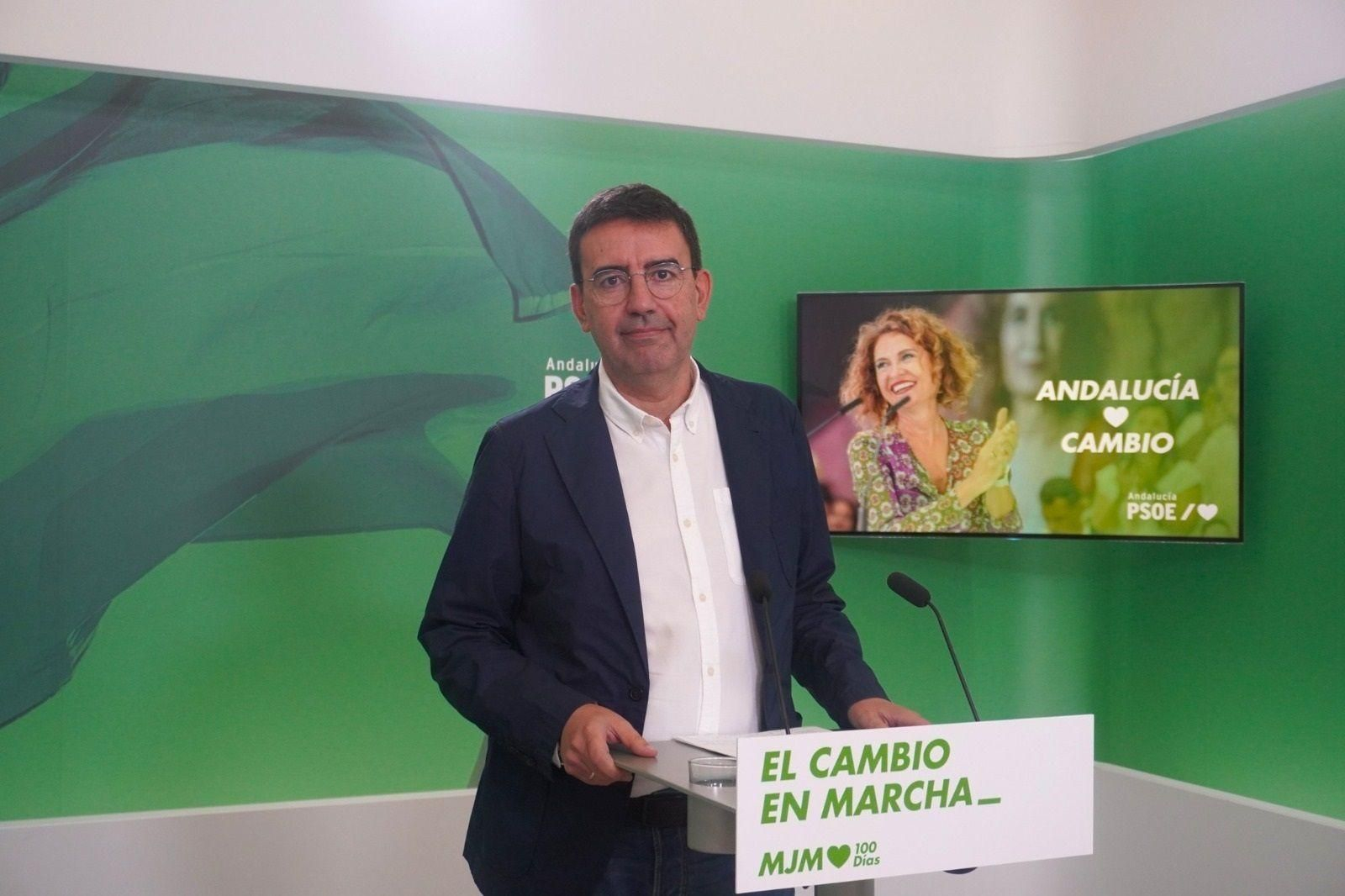 El portavoz de Presidencia del PSOE-A,  Mario Jiménez , en rueda de prensa.