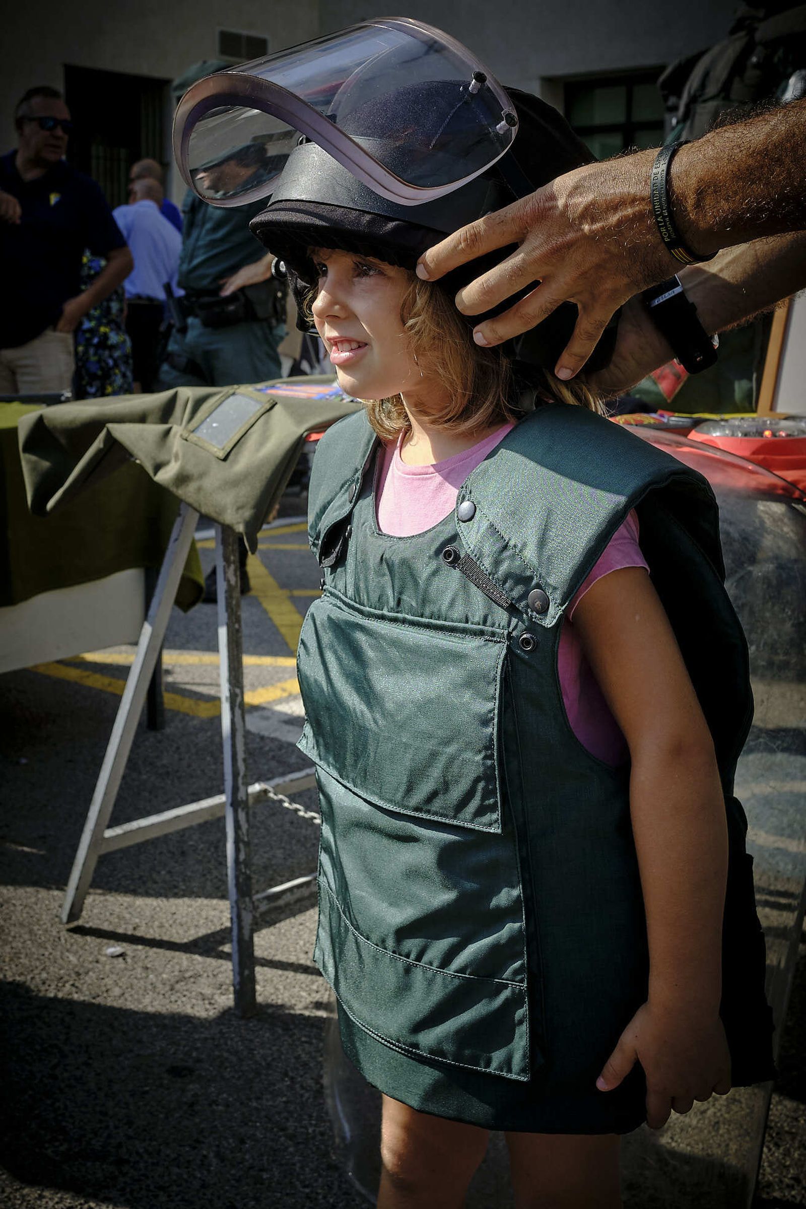 Instantánes durante la jornada de Puertas abiertas en el patio la Comandancia