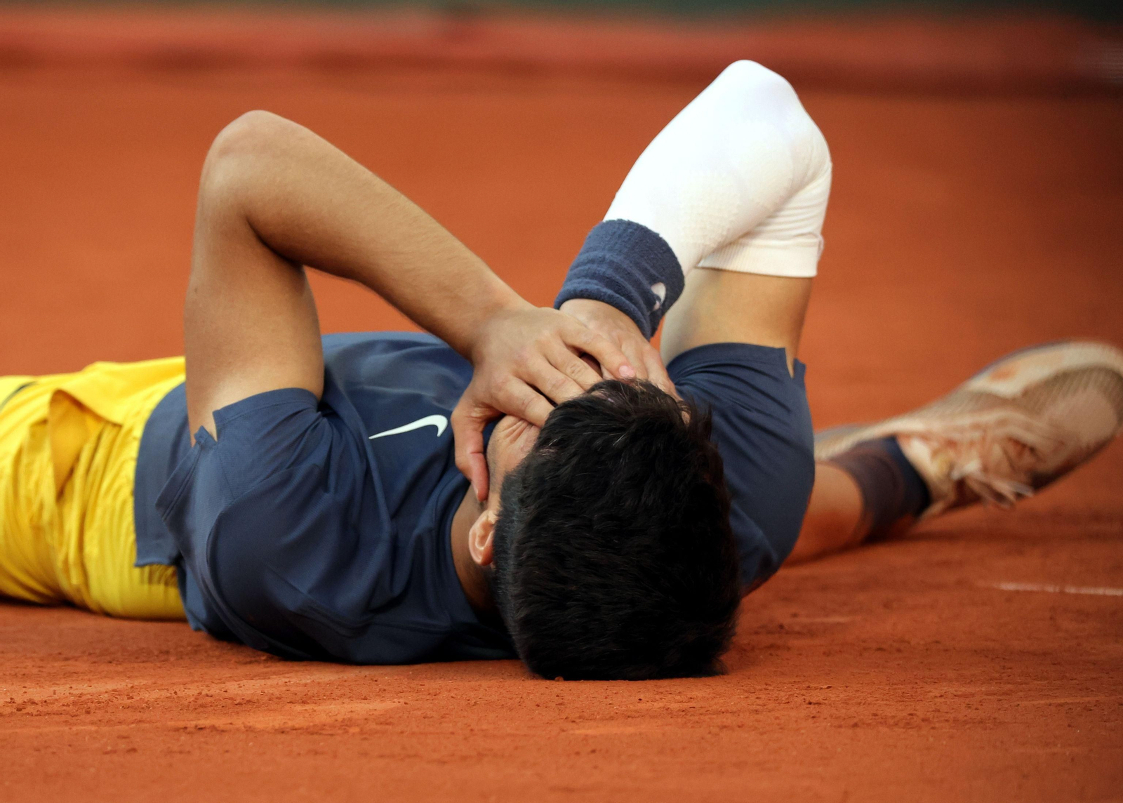 Las fotos del primer título de Carlos Alcaraz en Roland Garros