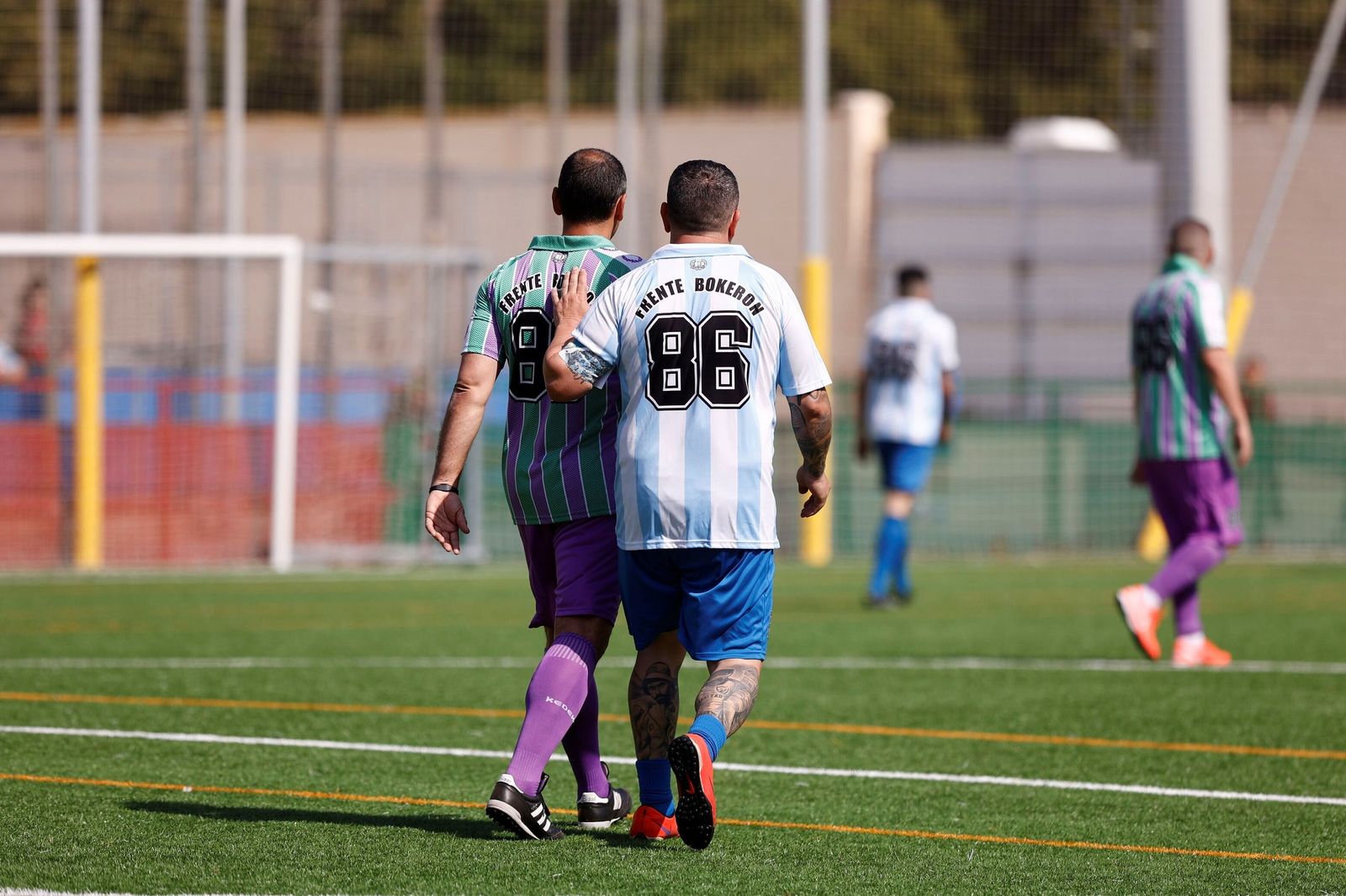 Leyendas del Málaga CF se reúnen en el césped