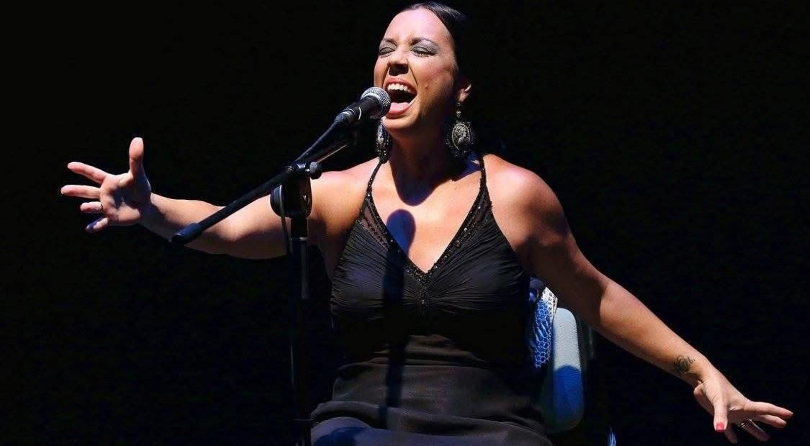 María Canet es una de las mejores voces que tiene el flamenco en Almería.