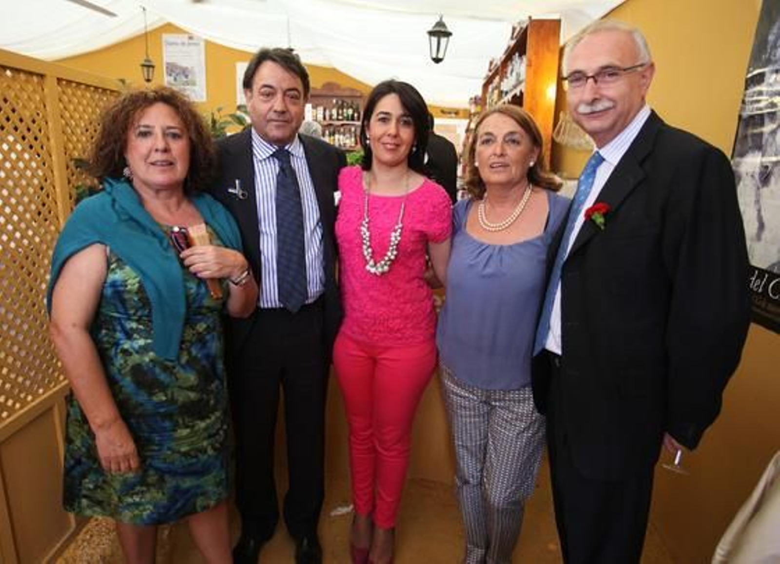 Blanca Alcántara, José María García, consejero delegado de Gadir Solar; la diputada María José Valencia; la edil sanluqueña Pilar González y el delegado municipal Antonio Fernández Ortega.

Foto: Vanesa Lobo