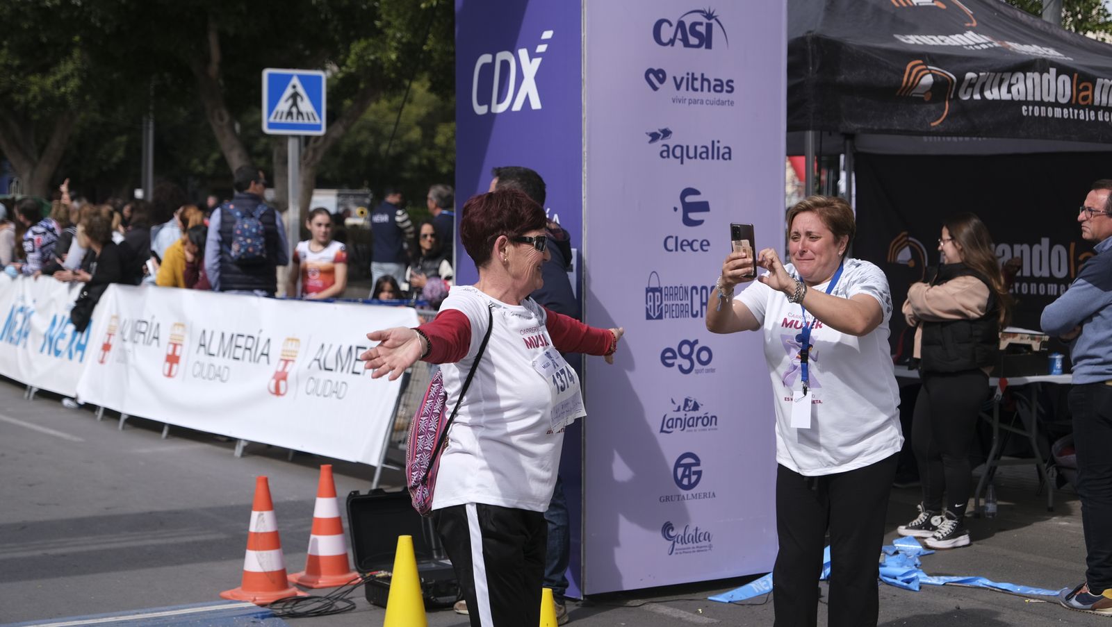Imágenes de la Carrera de la Mujer 2023 en Almería
