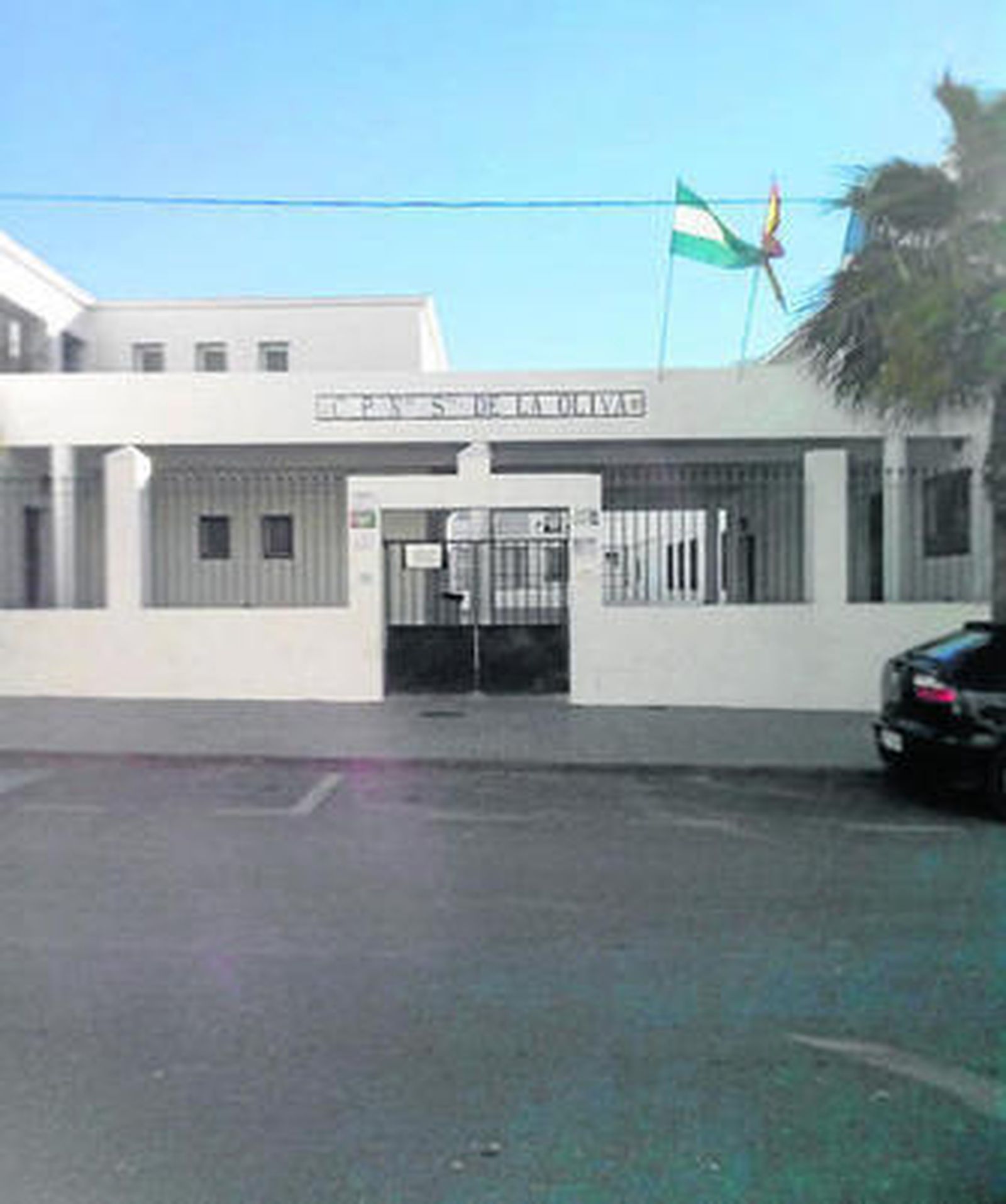 El PSOE reclama obras en el Colegio Nuestra Señora de la Oliva de Vejer.