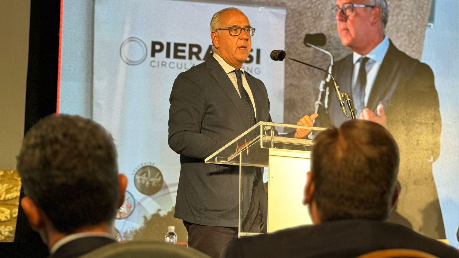 El delegado del Gobierno, Jesús Estrella, en su intervención.