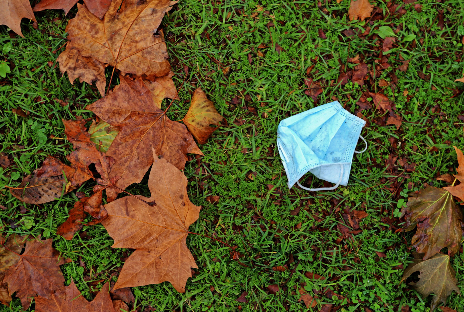 La mañana del sábado despide las lluvias de otoño en Huelva