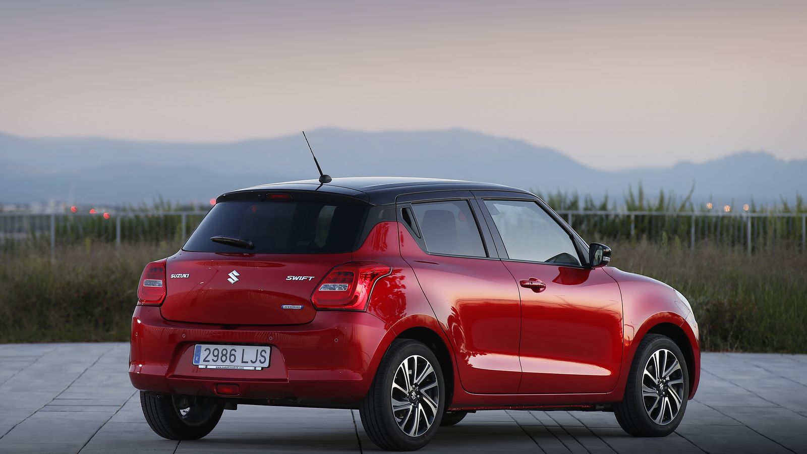 Con la microhibridación con 12 voltios del Swift 1.2 Dualjet no queda ningún Suzuki que no tenga algún grado de electrificación.