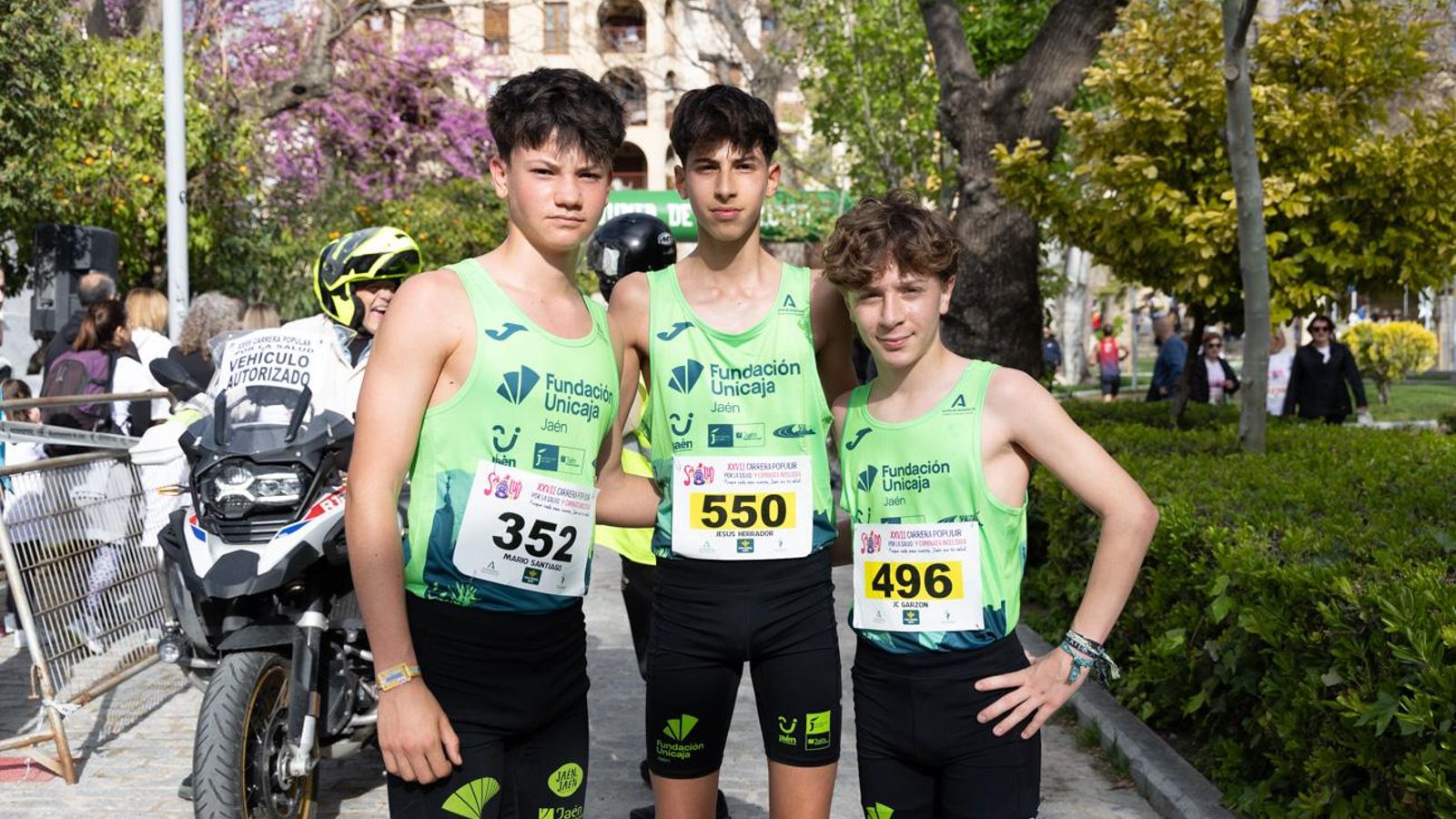 Más de 2.100 participantes corren para promover la salud en Jaén, en imágenes (1)