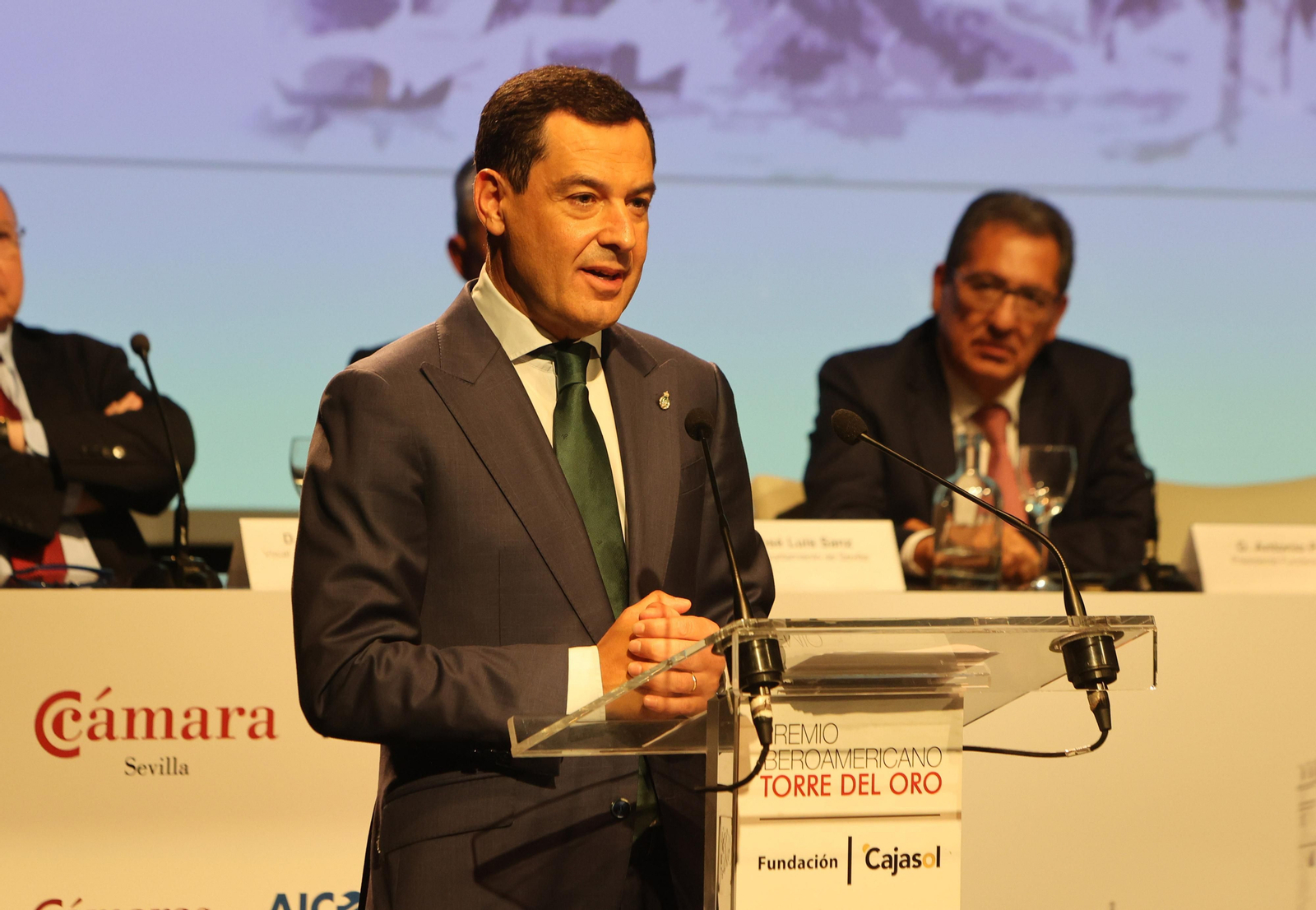 PREMIO IBEROAMERICANO TORRE DEL ORO A FELIPE GONZALEZ