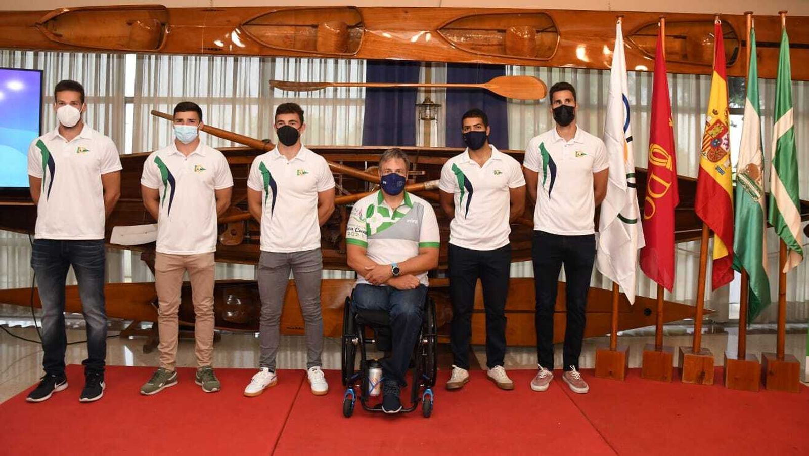 Los olímpicos del Náutico, en la sede del club.