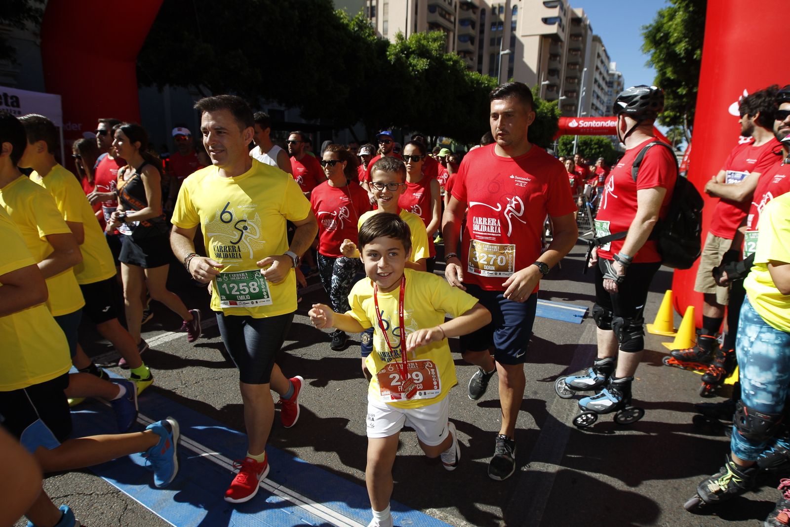 Fotogalería carrera atletismo popular enfermedades poco frecuentes. La Salle Almería