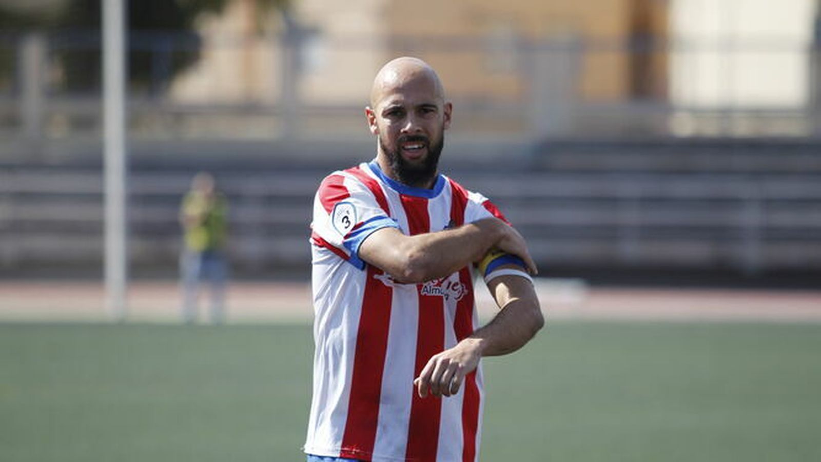 El centrocampista volverá a comandar el proyecto rojiblanco desde el verde