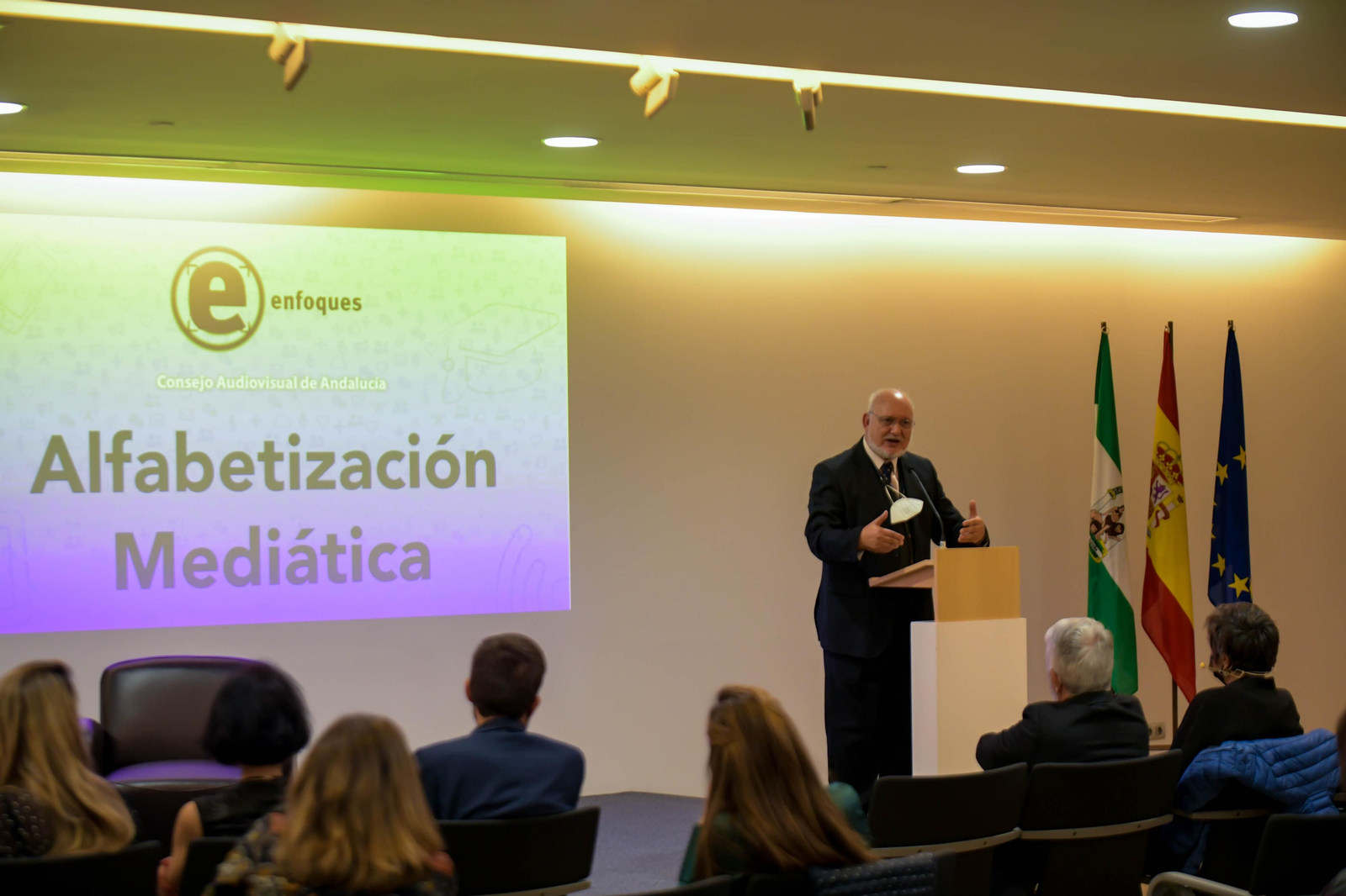 El foro 'Enfoques' sobre alfabetización mediática celebrado en Granada, en imágenes