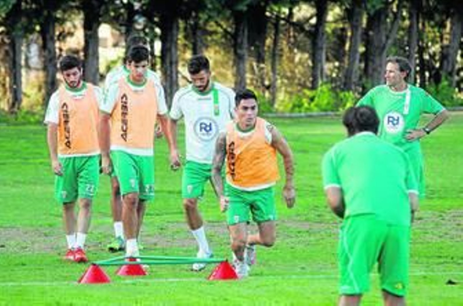 Pineda esprinta en una sesión de entrenamiento.